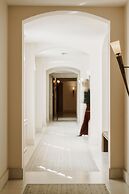 Mamaison Le Regina Boutique Hotel