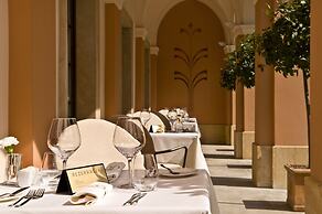 Mamaison Le Regina Boutique Hotel