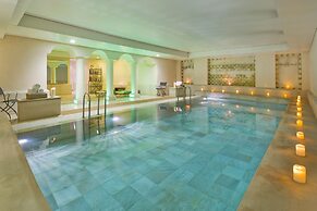 Mamaison Le Regina Boutique Hotel