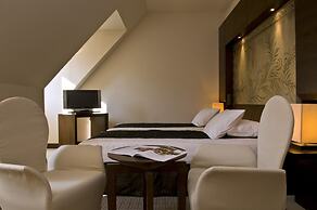 Mamaison Le Regina Boutique Hotel