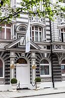 Opera Hotel
