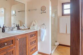 Reserva Rotana Hotel