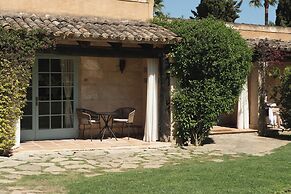 Reserva Rotana Hotel