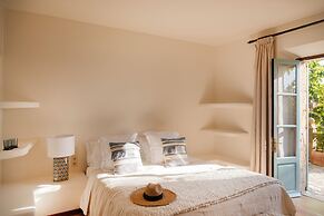 Reserva Rotana Hotel