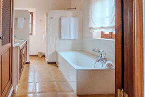 Reserva Rotana Hotel