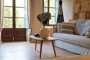 Reserva Rotana Hotel