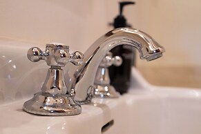 Reserva Rotana Hotel