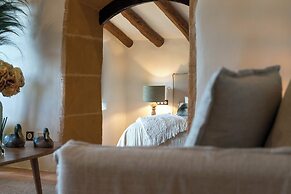 Reserva Rotana Hotel