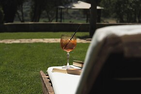 Reserva Rotana Hotel