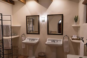 Reserva Rotana Hotel