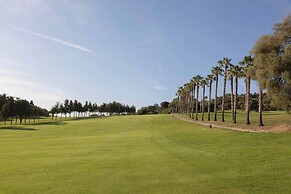 Reserva Rotana Hotel