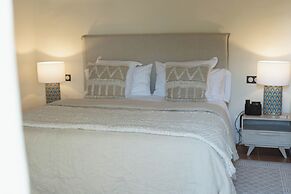 Reserva Rotana Hotel