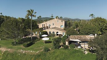 Reserva Rotana Hotel