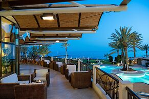 Constantinou Bros Athena Beach Hotel