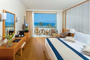 Constantinou Bros Athena Beach Hotel