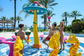 Constantinou Bros Athena Beach Hotel