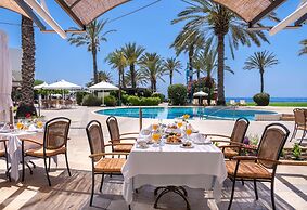 Constantinou Bros Athena Beach Hotel