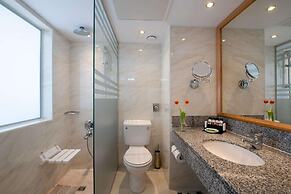Constantinou Bros Athena Beach Hotel
