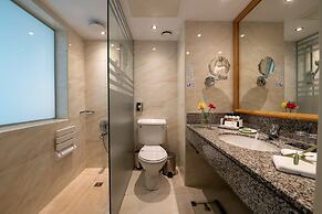 Constantinou Bros Athena Beach Hotel