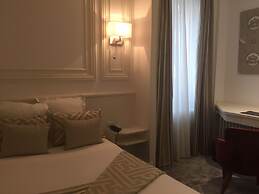 Maison Lutetia R