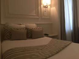 Maison Lutetia R