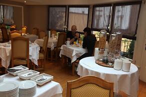 Maison Lutetia R