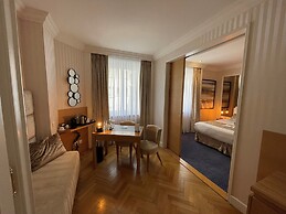 Maison Lutetia R