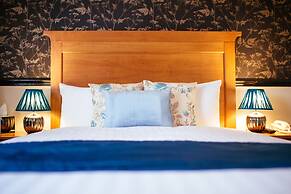 Pymgate Lodge Hotel