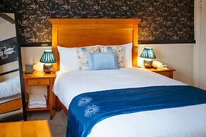 Pymgate Lodge Hotel