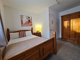 Pymgate Lodge Hotel