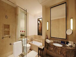Trident, Gurgaon