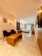 Aparthotel First Flatotel International