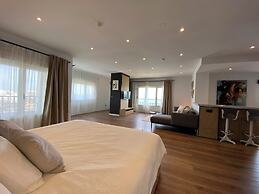 Aparthotel First Flatotel International