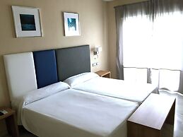 Aparthotel First Flatotel International