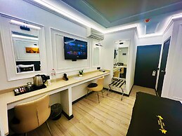Angel's Home Hotel