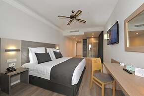 Hotel Salobreña Suites