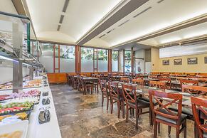 Hotel & Aparthotel Cosmos