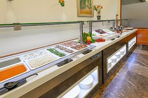 Hotel & Aparthotel Cosmos