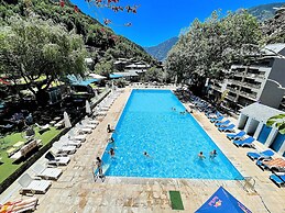 Hotel & Aparthotel Cosmos