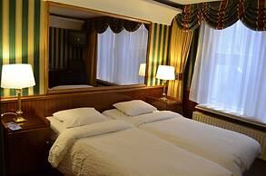 Rembrandtplein Hotel
