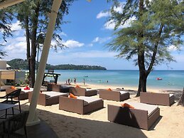 Amora Beach Resort Phuket