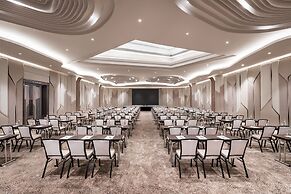 Amora Beach Resort Phuket