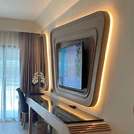 Amora Beach Resort Phuket