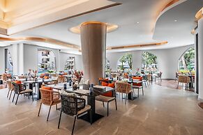 Amora Beach Resort Phuket