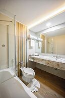 Amora Beach Resort Phuket