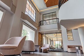 Amora Beach Resort Phuket