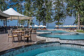 Amora Beach Resort Phuket