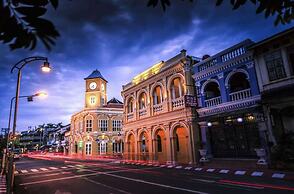 Amora Beach Resort Phuket