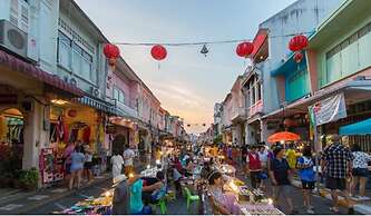 Amora Beach Resort Phuket