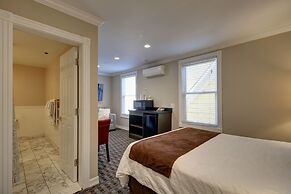 Glenmore Plaza Hotel